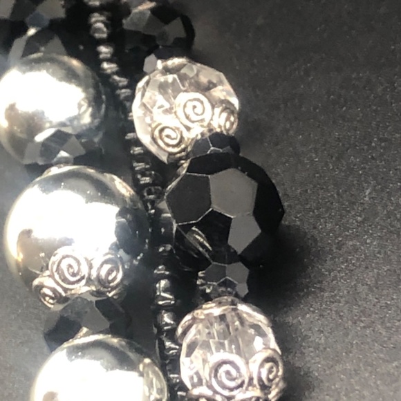 Beaded Keychain | 3 Strands w/ Black Faceted Onyx, Seed Beads + Heart & Compass - Picture 6 of 16